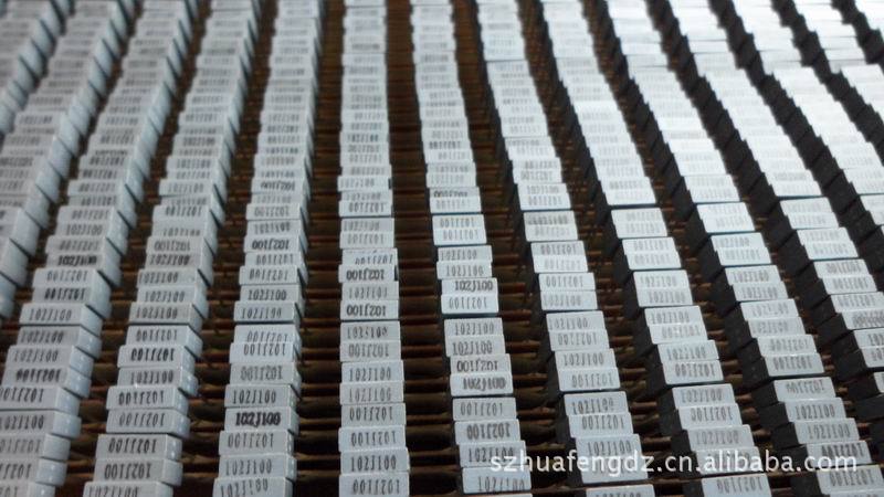 厂家优势供应校正电容 盒式灰色电容100V124