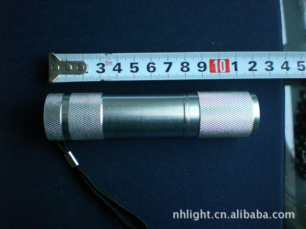 Поставка сильного света, 9 светодиодов, расширенная ручка, 120 мм, новый фонарик из алюминиевого сплава.