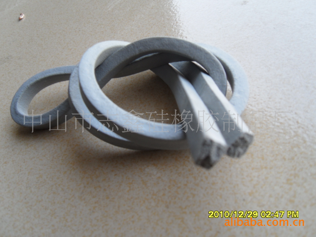 中山硅胶厂发泡硅胶管发泡硅胶条发泡硅胶密封条