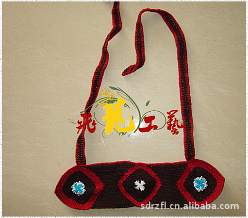 供应手钩衣领，领花，棉线花边领子。手工钩编花款式新