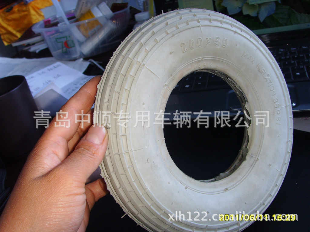 供应200*50橡胶充气轮