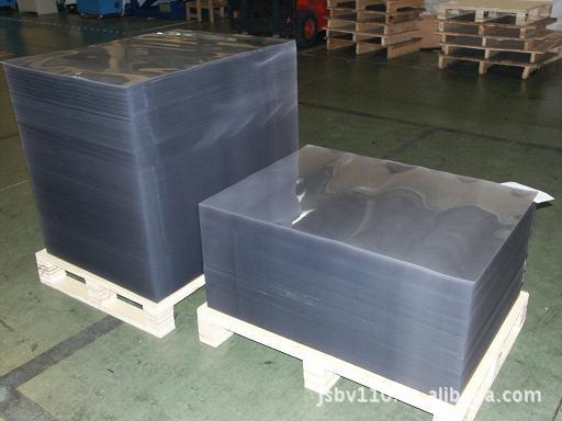 现货供应腹膜PET坑窗片 pet耐磨防刮片材 厂家定制批发