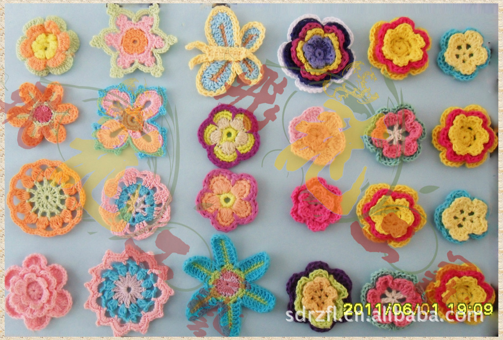 供应手钩花，服装辅料花。毛线小花。帽子。手工钩编花朵H-55