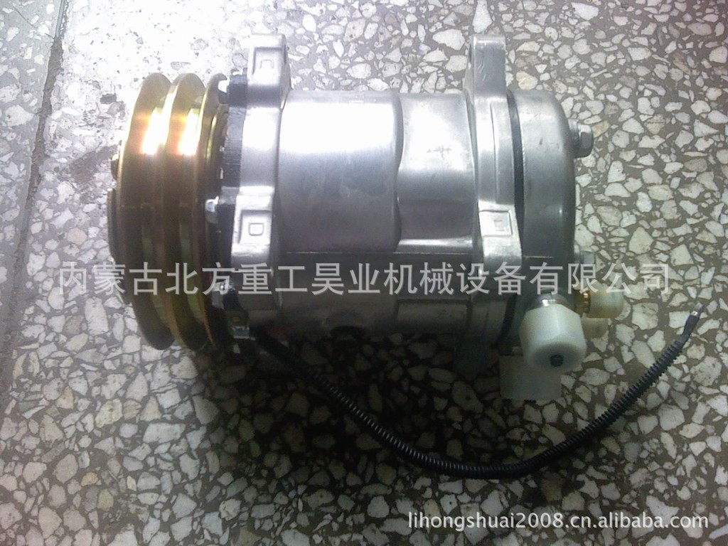 特雷克斯TEREX3305 3307用15267520空调压缩机