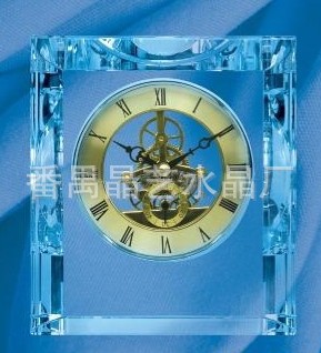 专业生产各式水晶工艺品，水晶钟表，款式和颜色均可定制
