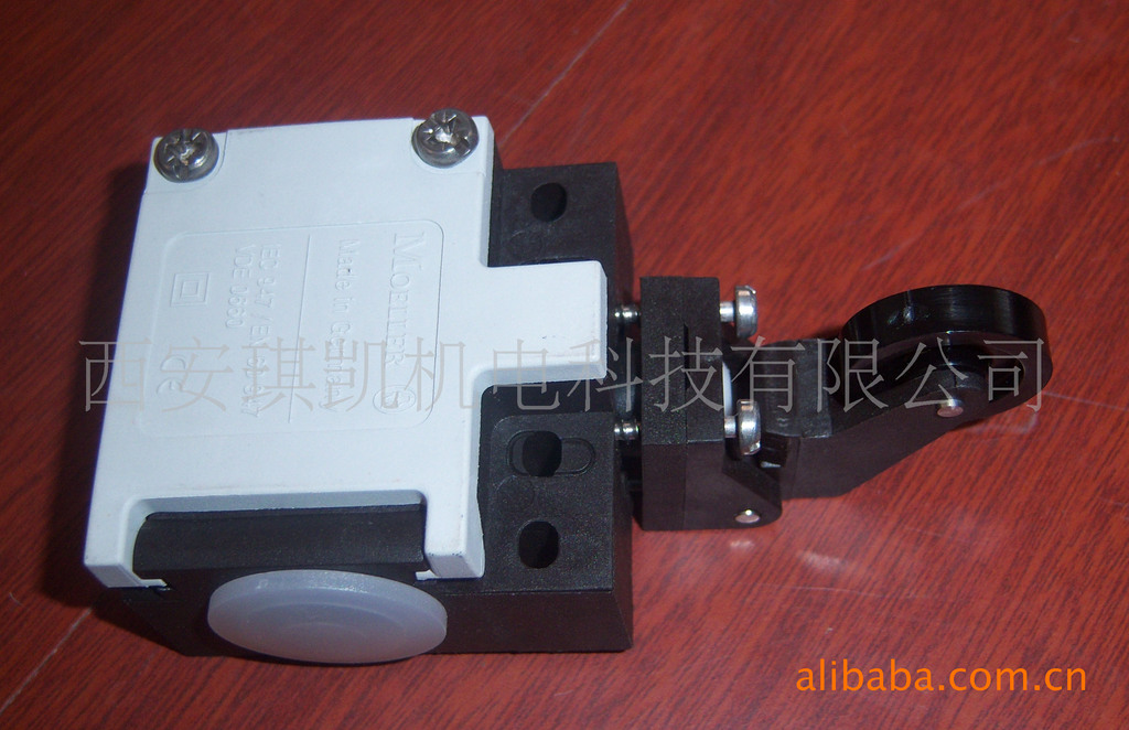 适用于TRUETZSCHLER特吕茨施勒DK740 DK760，DK903抓棉机行程开关