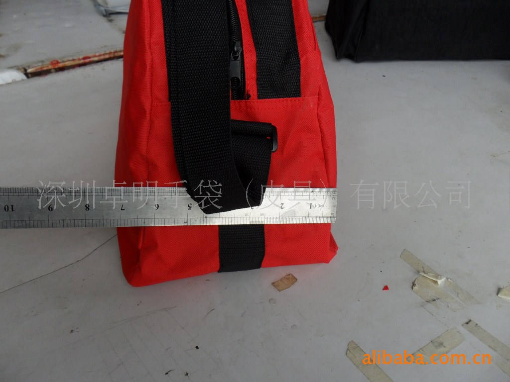 厂家直营行李包 外出服装包包 便捷包定制批发