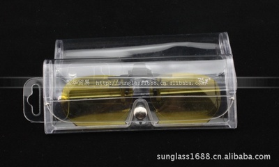 供应眼镜夹片盒夹镜专用盒透明PVC金属钮扣眼镜盒带挂钩|ru
