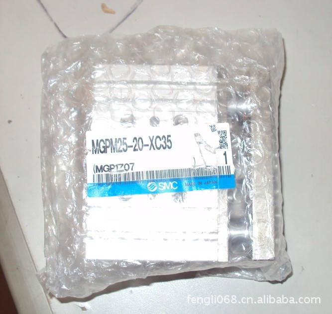现货低价处理SMC原装全新气缸　MGPM25-20Z-XC35