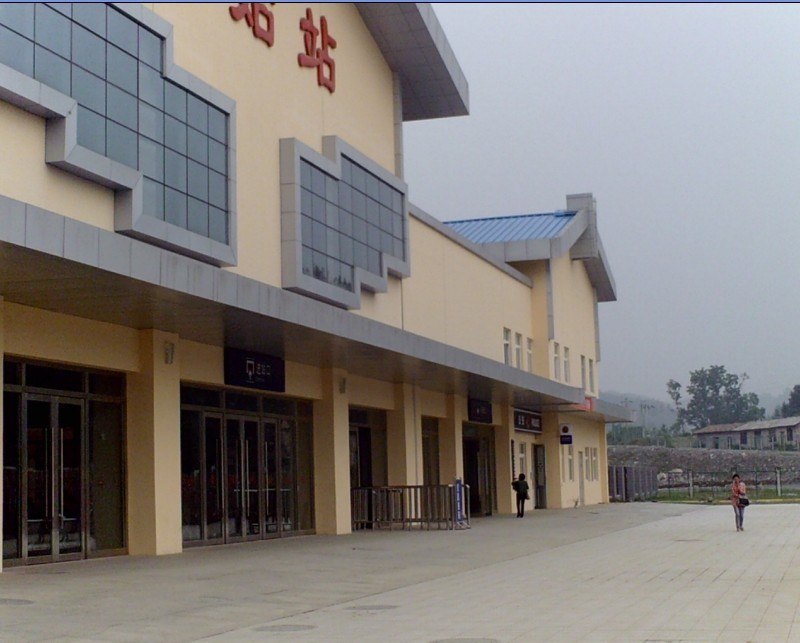 山东省兖州市市委副书记、市长张玉华和副