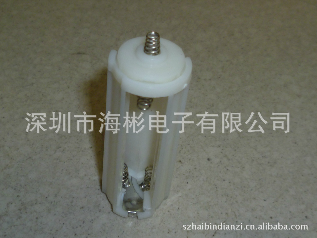 供应7号3节圆柱型电池盒，7号3节LED手电筒电池盒