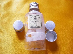 大量现货供应创意款精美瓶子 原创设计规格齐全耐用PVC瓶子可定制