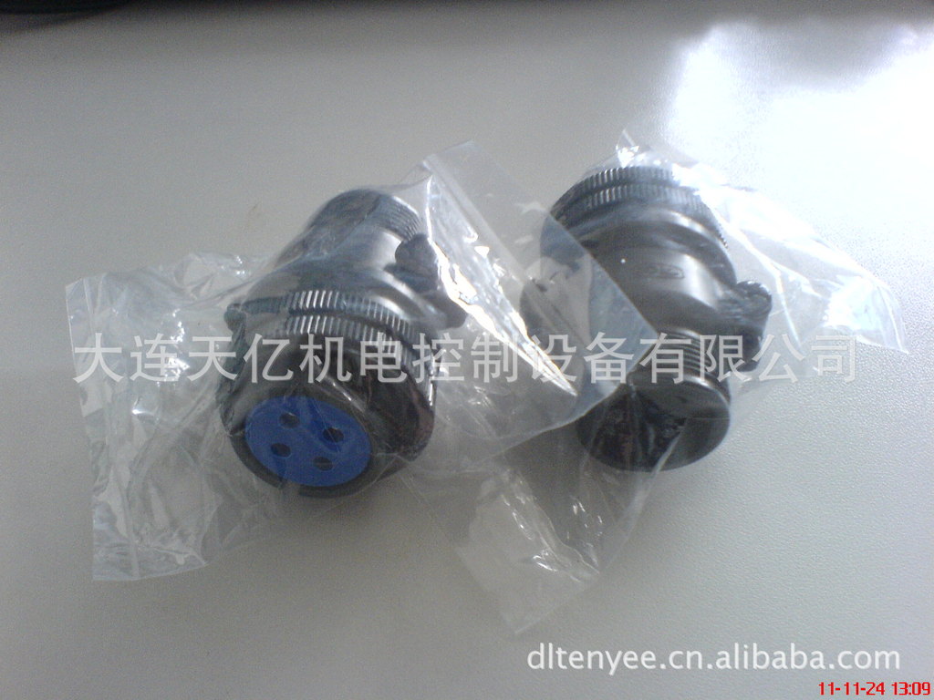 原装进口 日本连接器，D/MS3106B18-20P