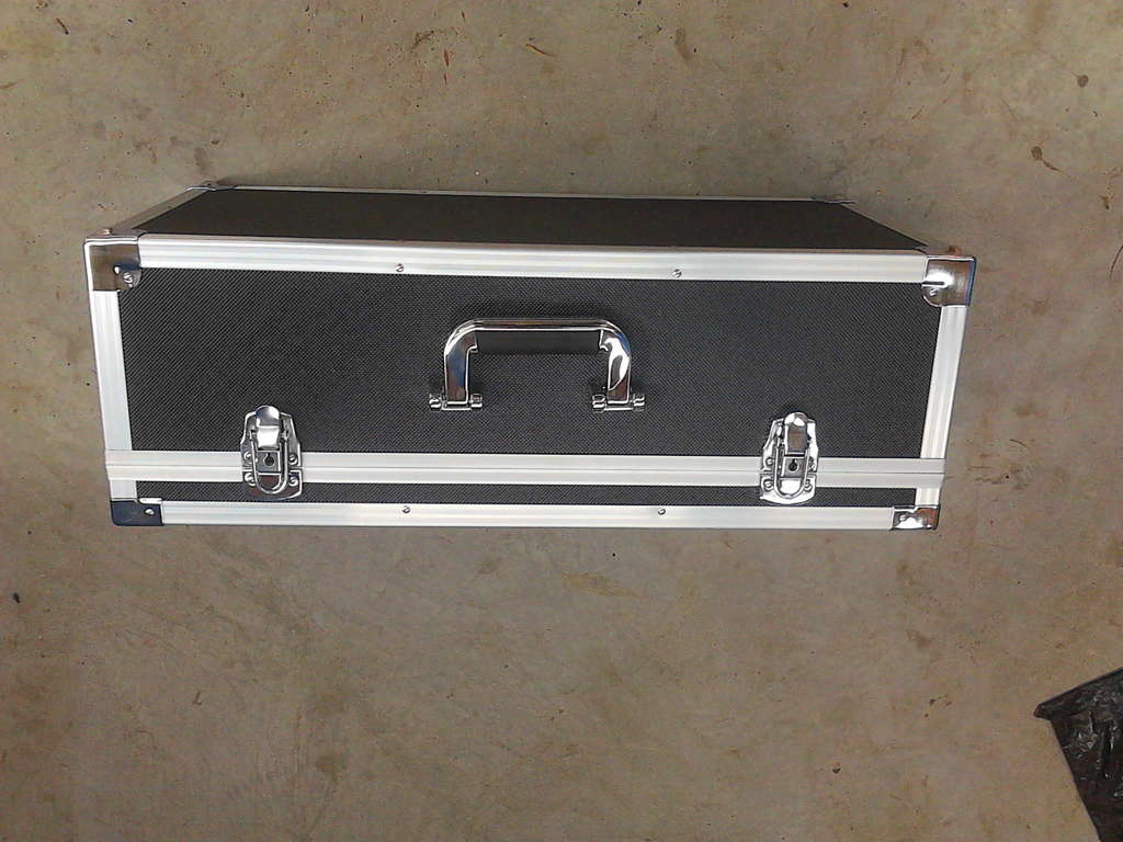 供应铝合金工具箱 铝箱 展示箱 航空箱 仪器箱