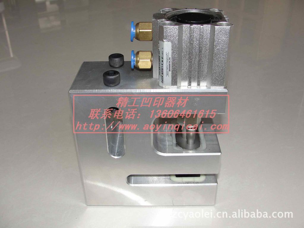 供应飞机孔打孔器 飞机孔打孔机 胶袋气动打孔机 包装袋打孔机