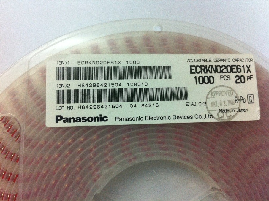 松下可调电容 ECRKN020E61X 储能电容器方形陶瓷电容器微调电容器