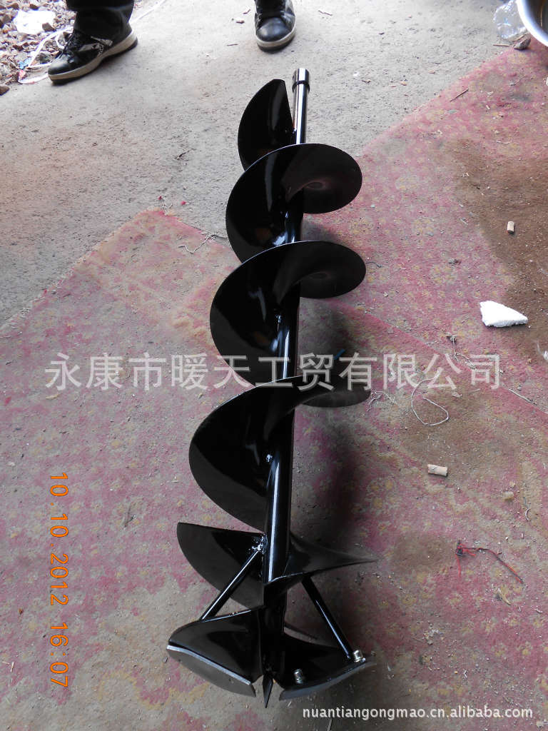 厂家直供 冰钻，二级齿轮传动，汽油机冰钻，冬钓挖冰洞机