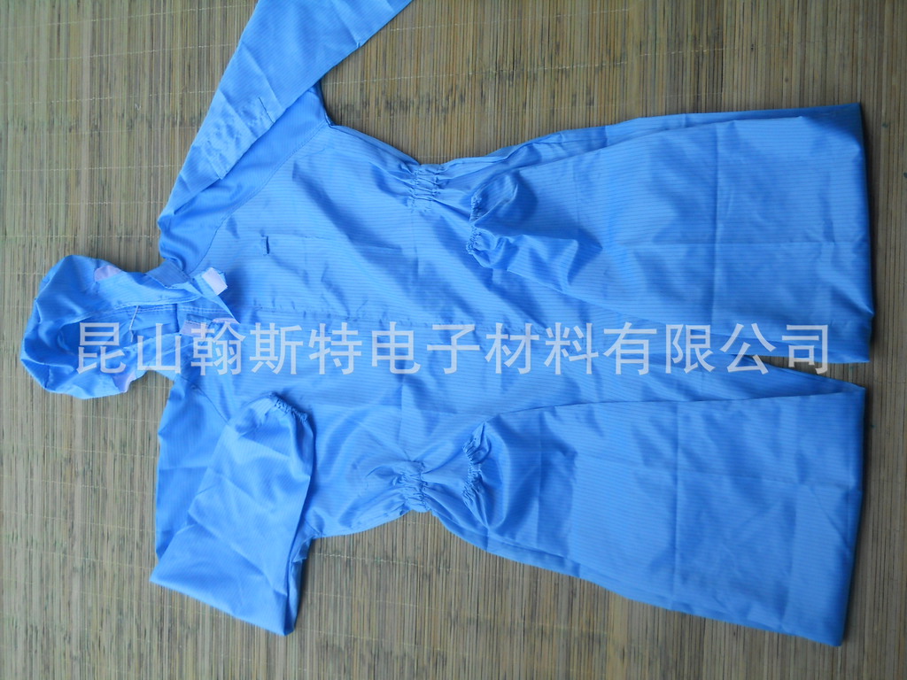 防静电连帽连体服-三连体