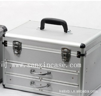 供应各类铝箱，工具箱，抽屉箱，拉杆箱，仪器箱等收纳耐用