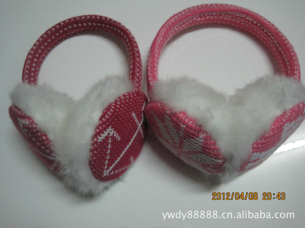 厂家供应各种冬季不能耳套、毛绒耳罩、针织提花耳罩、护耳、耳包
