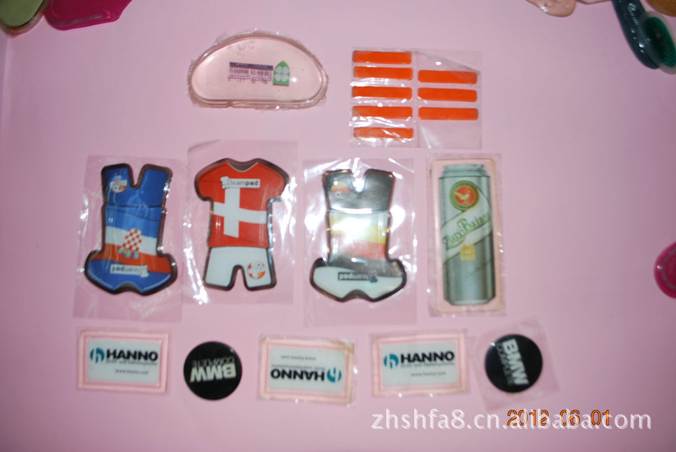 厂家供应大流量PU枕头机器、手机防滑垫机器、ＰＵ机器