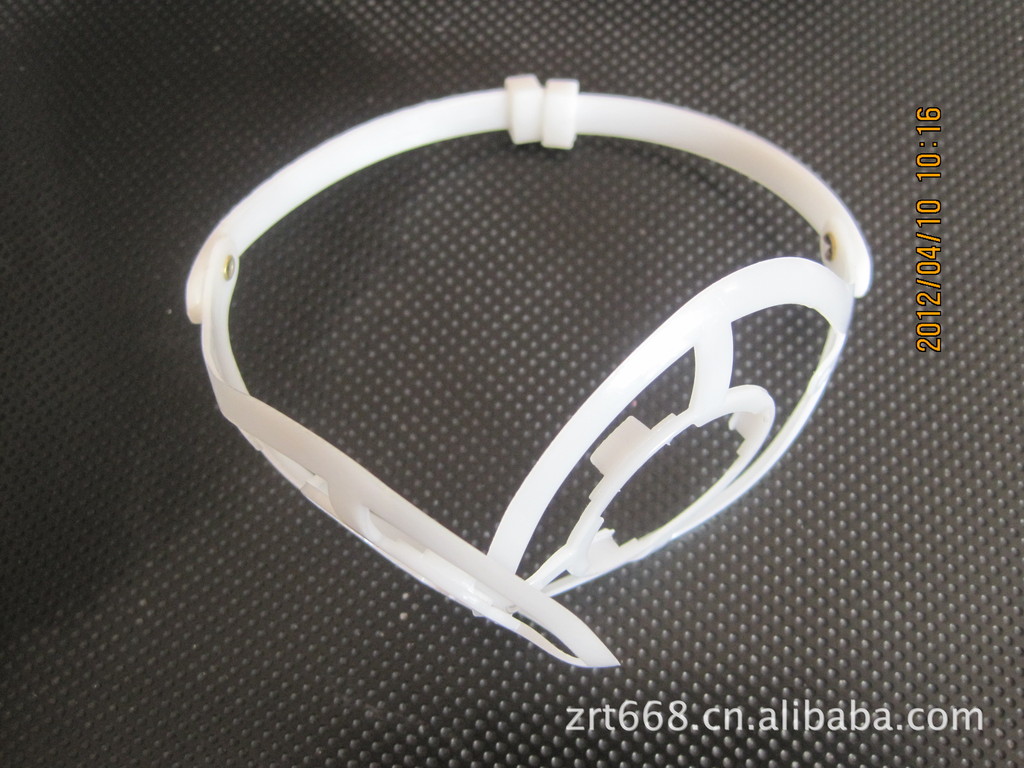 厂家供应各种笨呢软陶塑料架子、耳机耳罩塑料骨架以及耳套配件