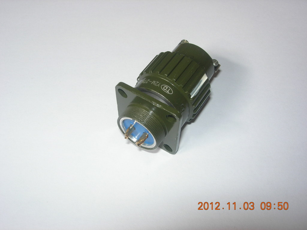厂家生产销售Y2M系列航空插头（2,3,4,5,7,10,14,16芯）