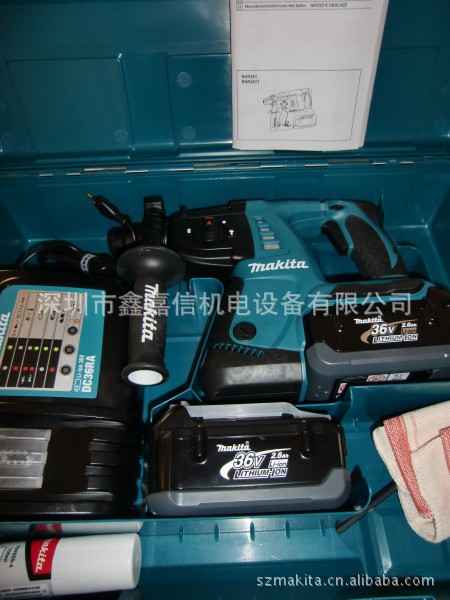 批发日本MAKITA牧田充电式电锤BHR261RDE
