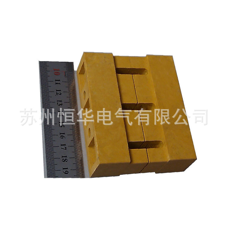 母线夹/小排托/相间距35MM/可固定6MM*30MM的铜排