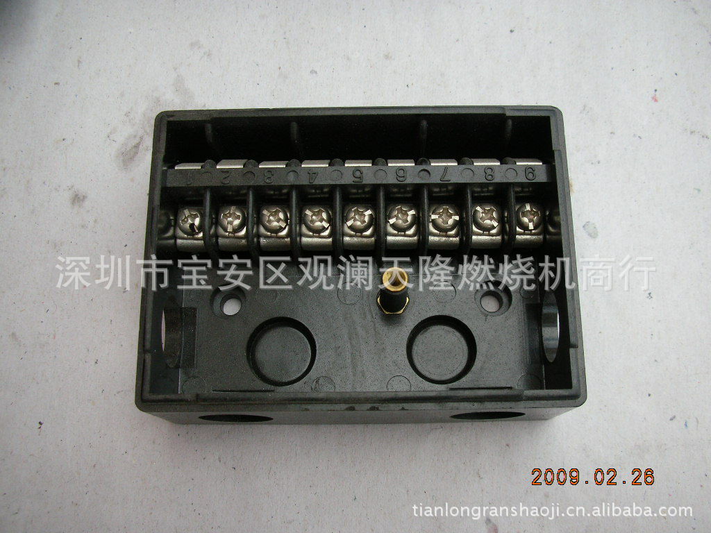 销售日本奥林佩亚OLP220-1、OLP220-8控制器接线底座