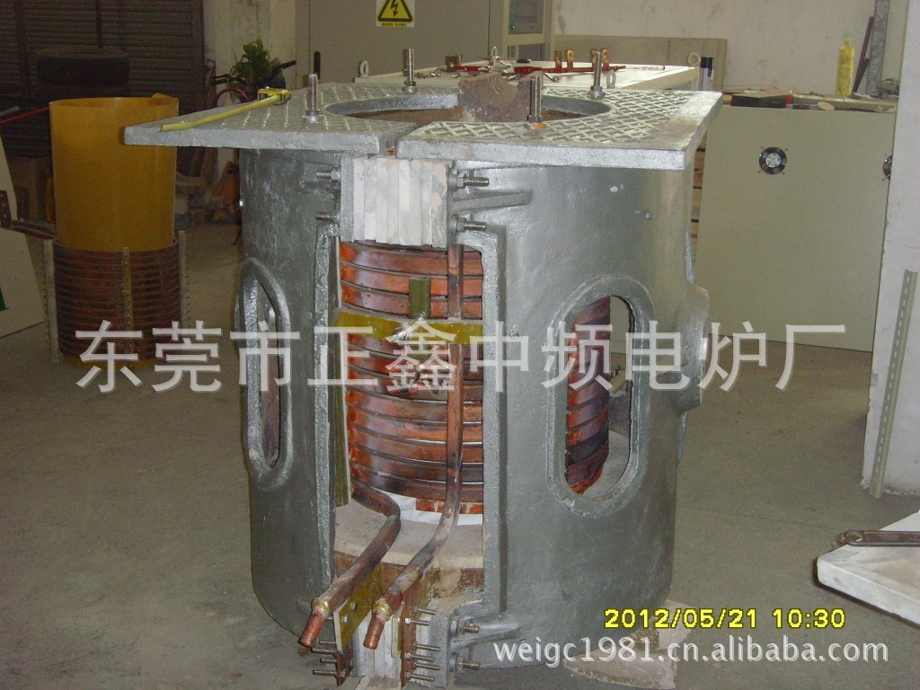 供应翻沙铸铝熔炼炉 200KG熔铝炉 熔铝设备 铝熔炼电炉