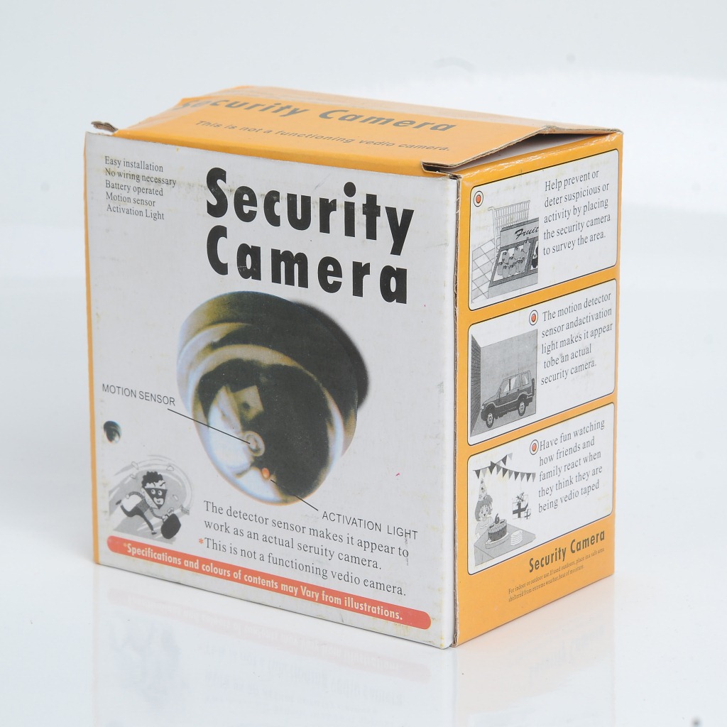 做工不错的人体感应式大半球形仿真摄像头有开关有感应版