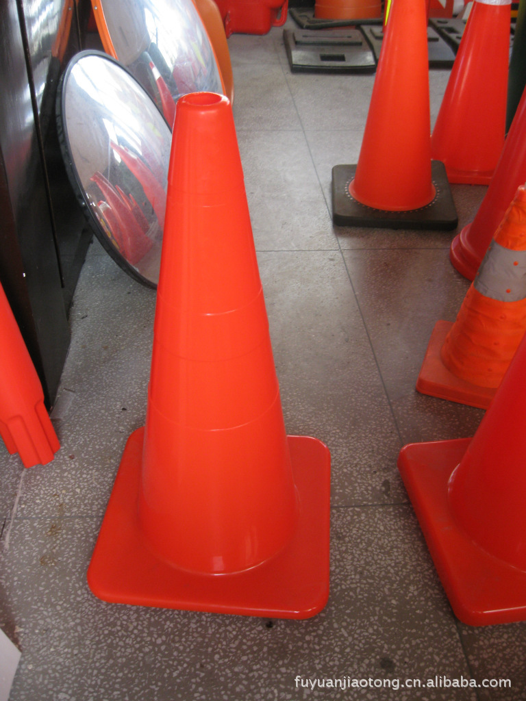 pvc路锥 塑料路锥 雪糕筒 pvc路障 路标 75cm 72cm 软性pvc