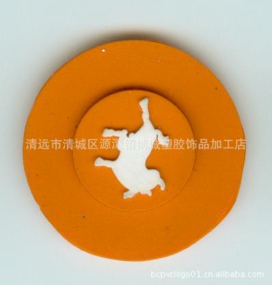 厂家直供各式特价LOGO胶章PVC软胶拉片PVC手机吊饰行李吊牌