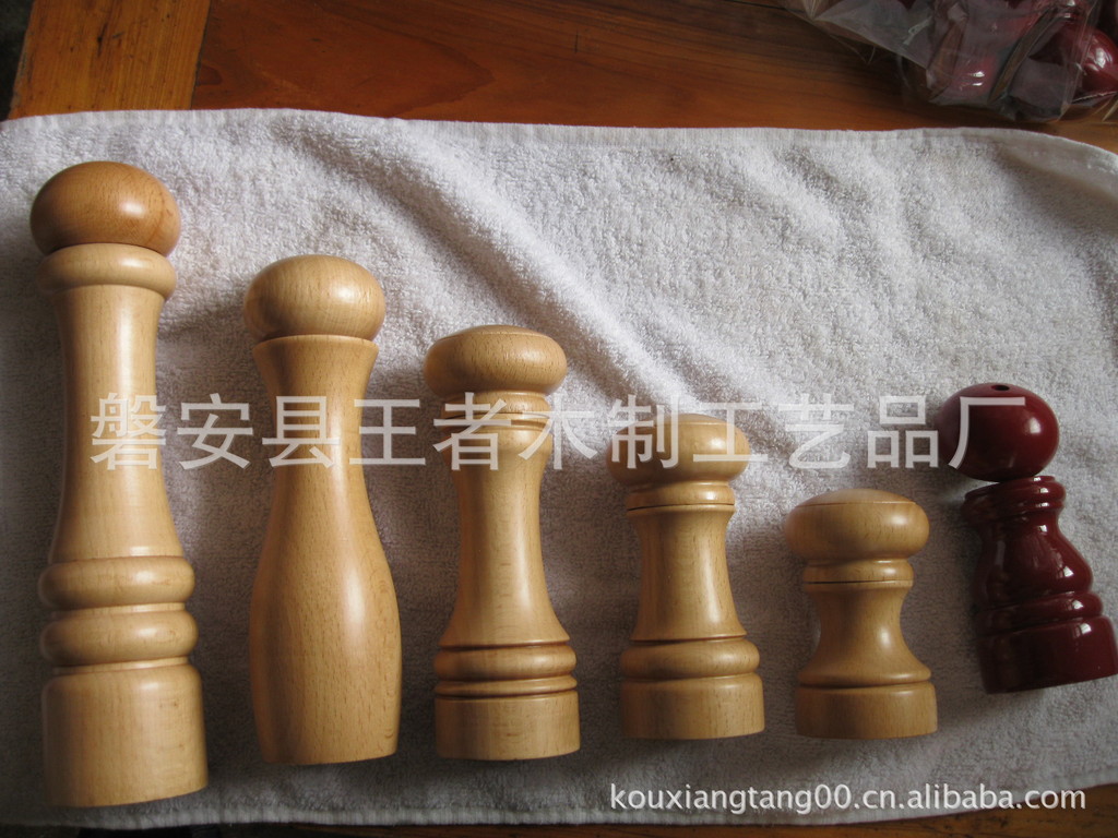 胡椒研磨器手动家用磨胡椒粉调味瓶罐花椒黑胡椒研磨配件批发