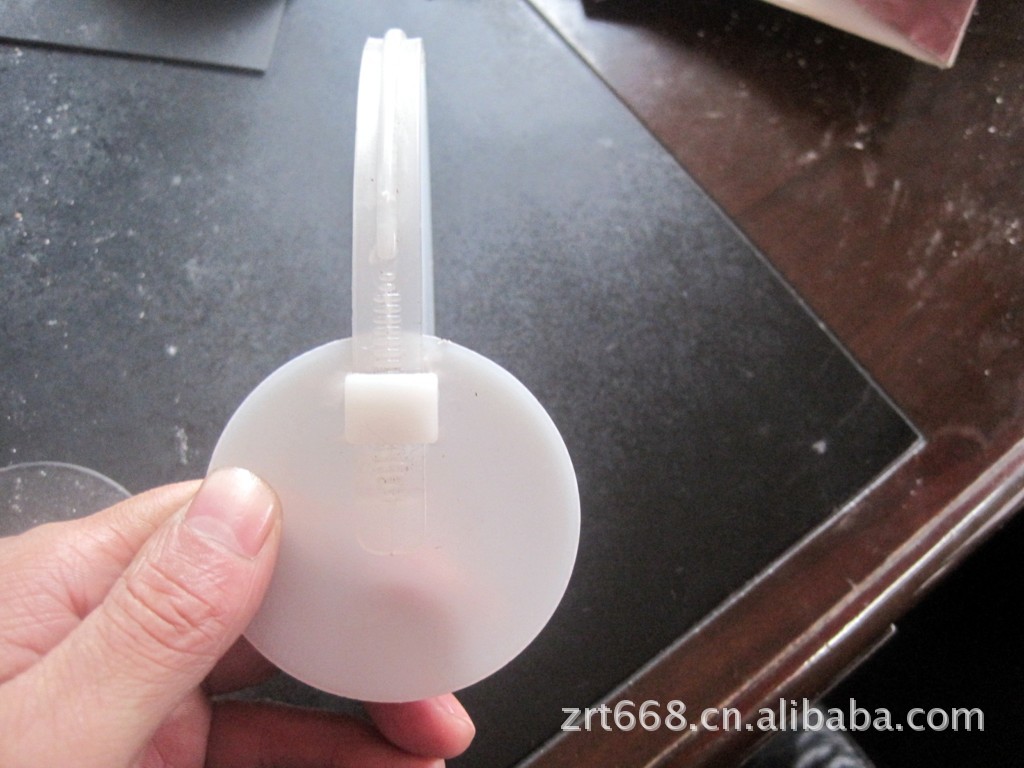 厂家供应保暖耳套架子、耳罩骨架、耳套骨架以及各种塑料配件