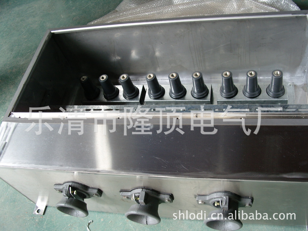 隆顶电气 10KV挂壁式电缆分接箱