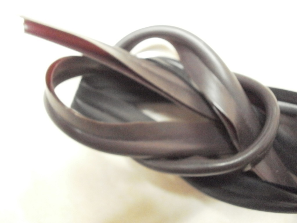 厂家直销，质优价廉，专业生产箱包pvc开口边