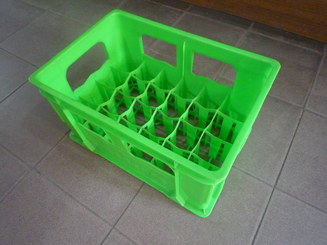 供应优质啤酒箱模具/可口克乐瓶装箱模具