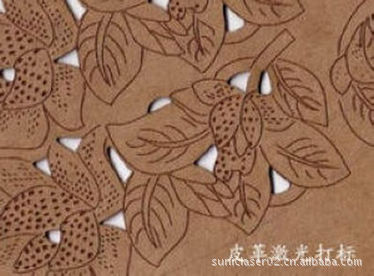 性价比高的皮革激光打标机 鞋面打孔雕花样式多