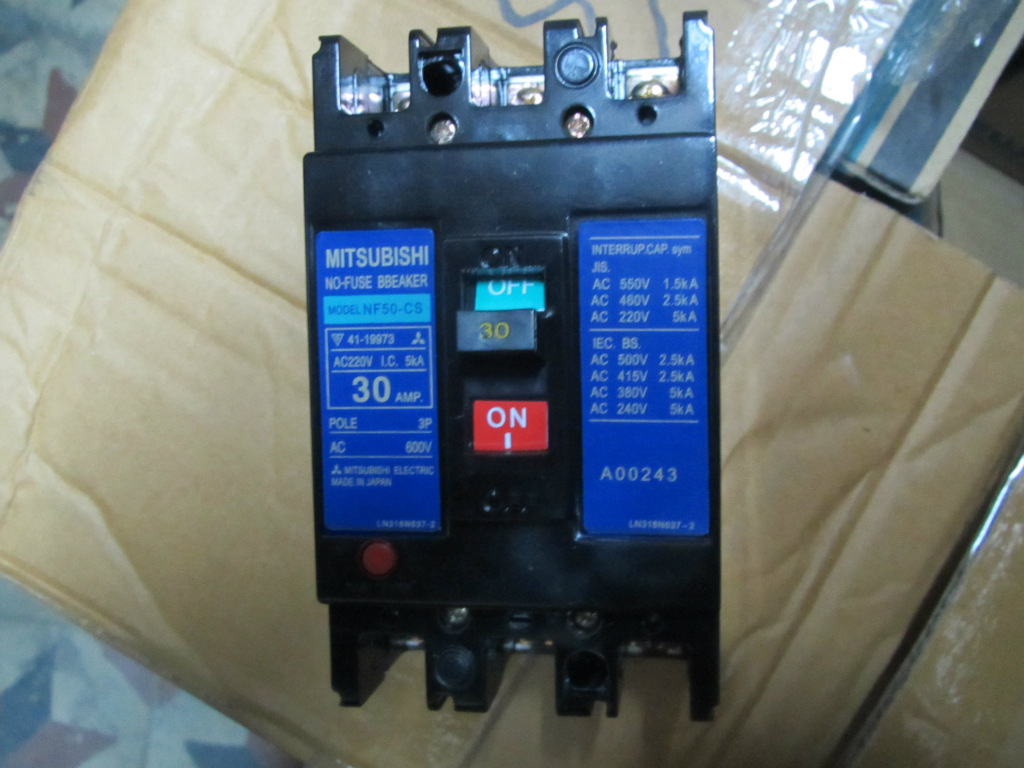 原装正品NF50-CS 3P 30A空气开关塑壳式断路器