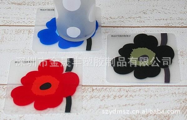 厂家直供 PP磨砂桌垫环保PP餐垫塑料方形半透明磨砂杯垫