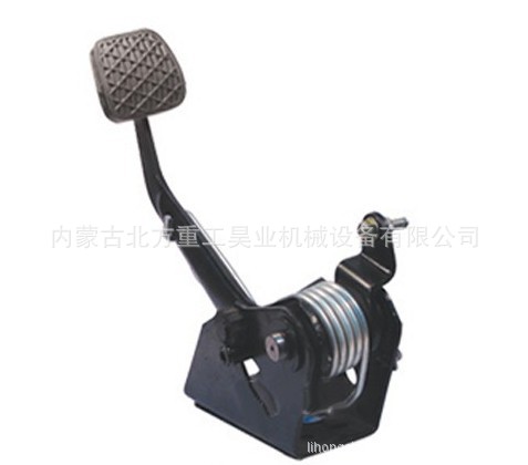 特雷克斯TEREX3304 3303用15041216离合器踏板