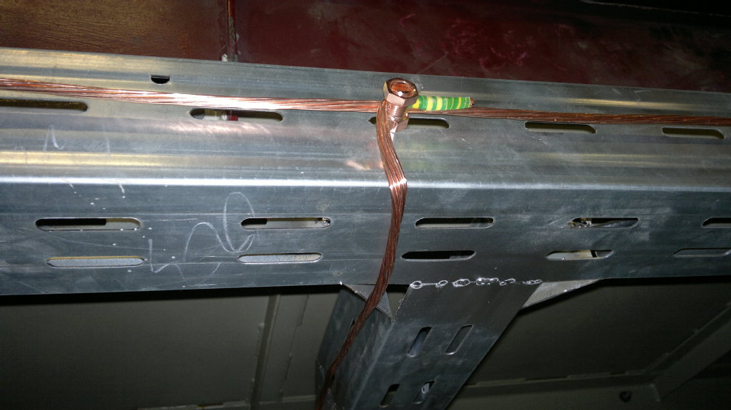 16/25/35mm2接地裸铜绞线固定连接铜螺栓铜线栓线带孔接头