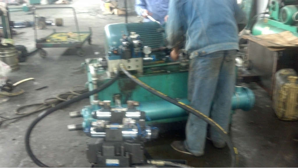 液压码坯机液压系统