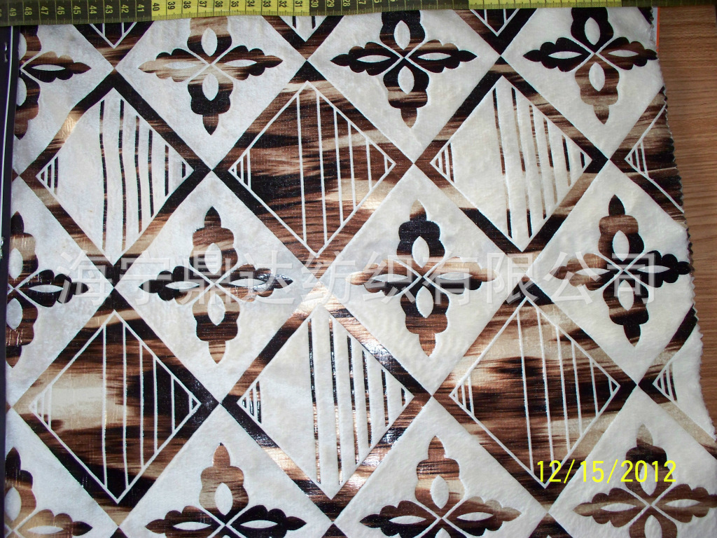 仿超柔压胶印花超柔彩色胶印花绒布印花压胶质优价廉经编面料