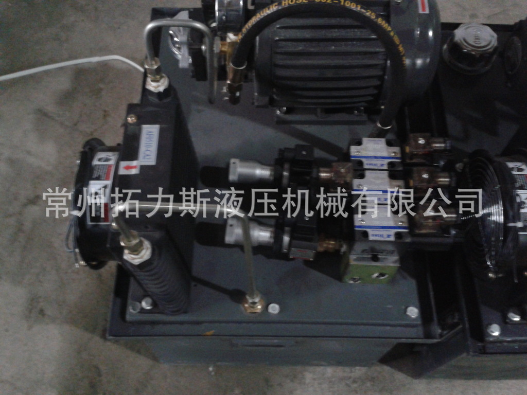 厂家直销：数控液压站1.5KWVP2040L风冷一路