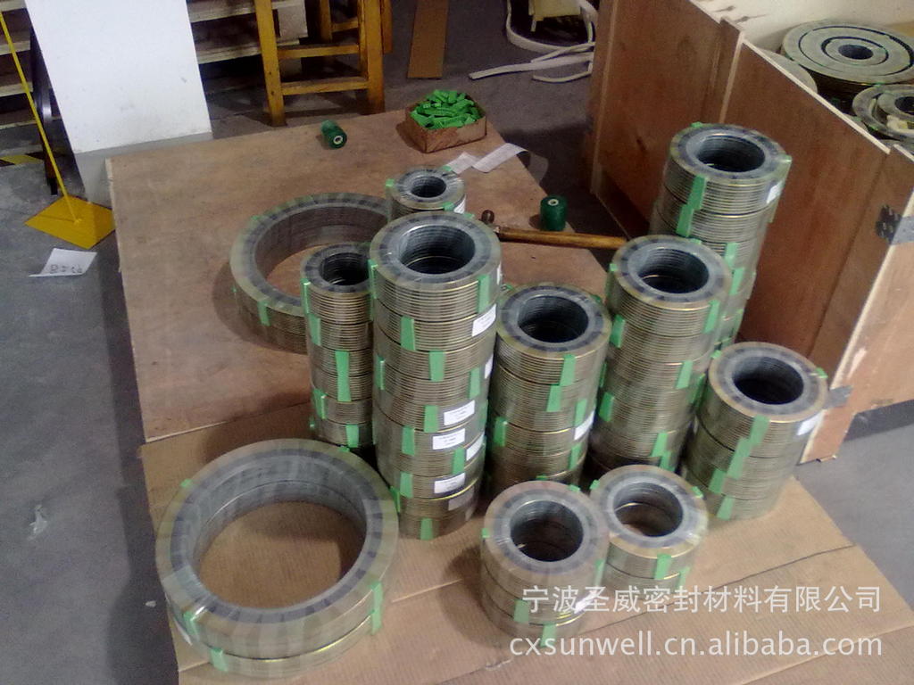 宁波圣威直销金属缠绕垫片,金属石墨缠绕垫片，304，316不锈钢