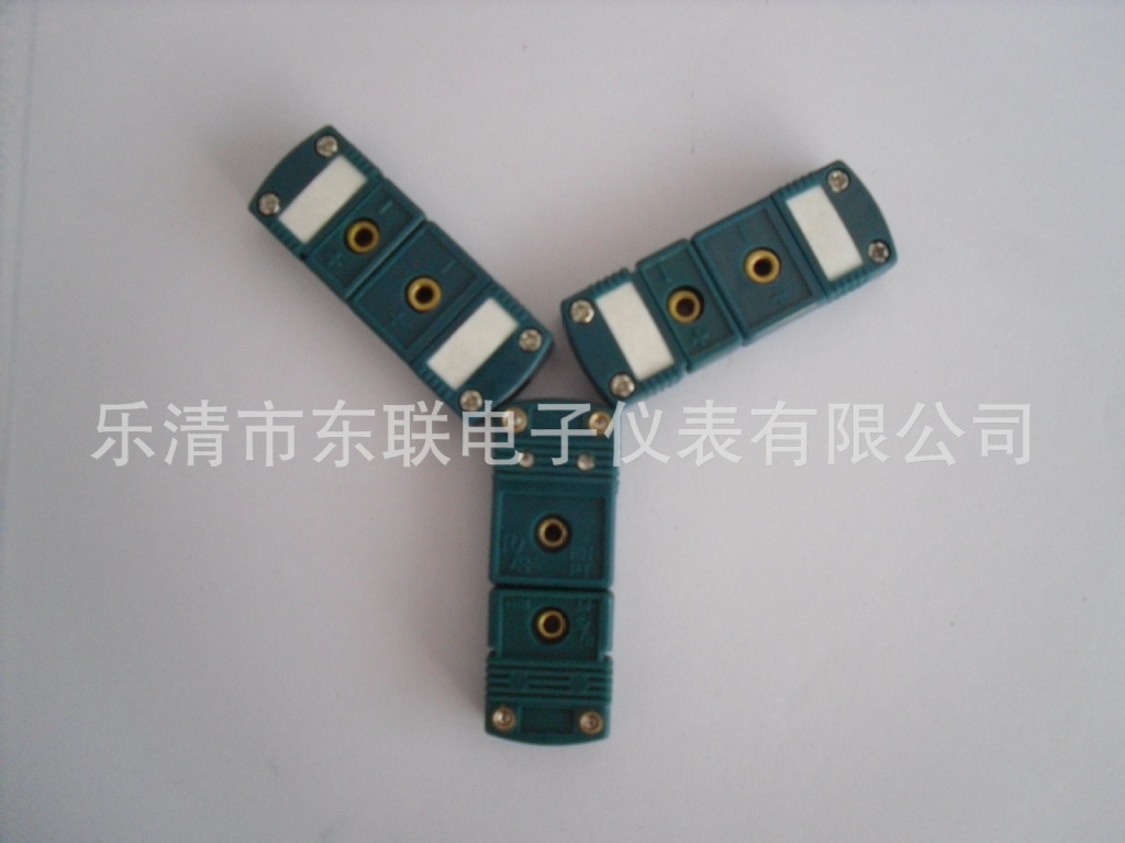 【专业厂家供货】R/S型墨绿国产小插头 诚信商家 专业批发 低折扣