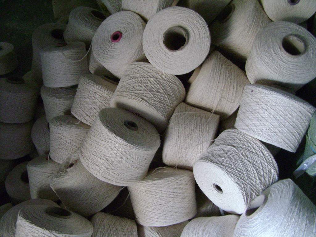 供应本白3.5支-10支纯棉棉纱棉线纱线